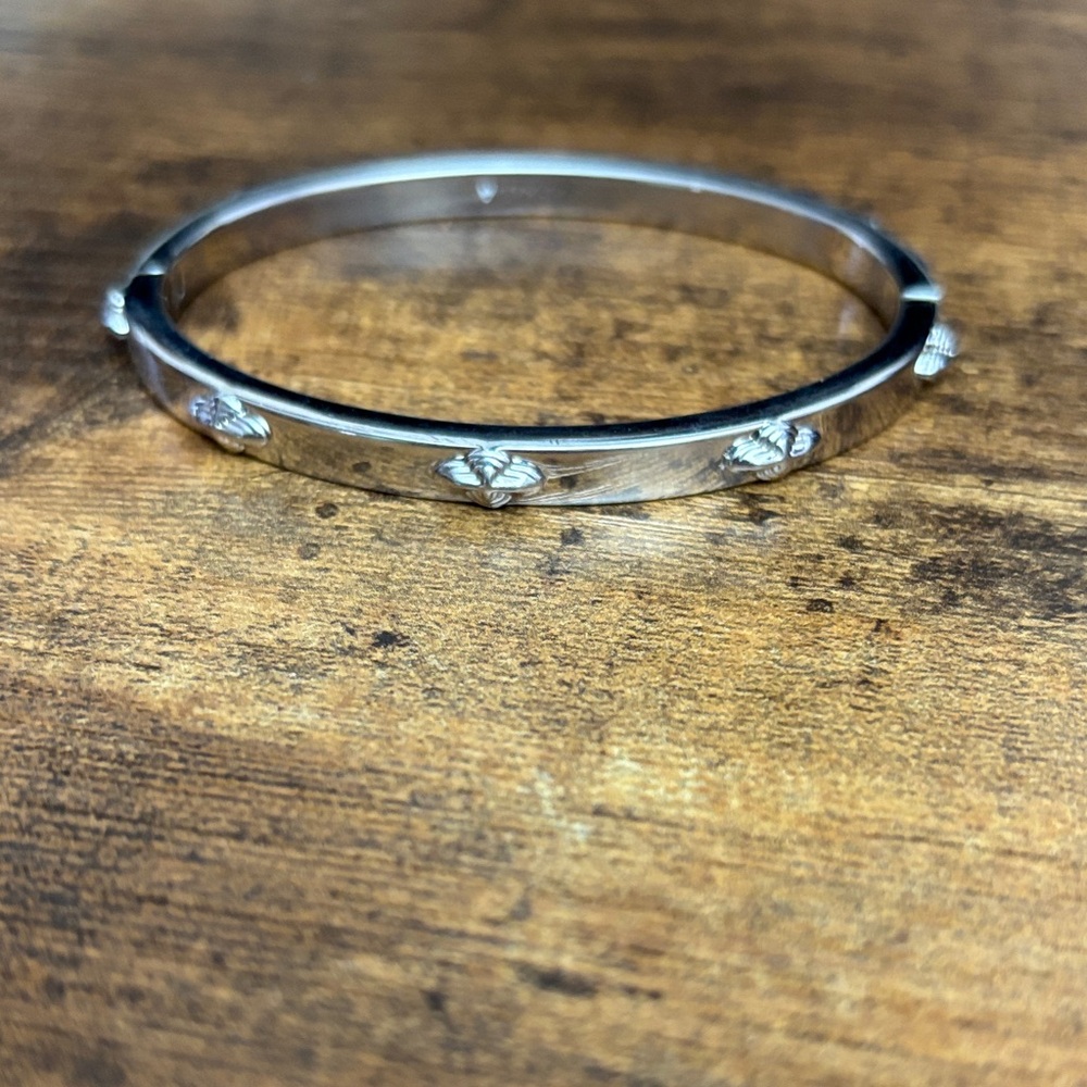 Kendra Scott Silver Tone Bee Accent Hinged Bangle Bracelet